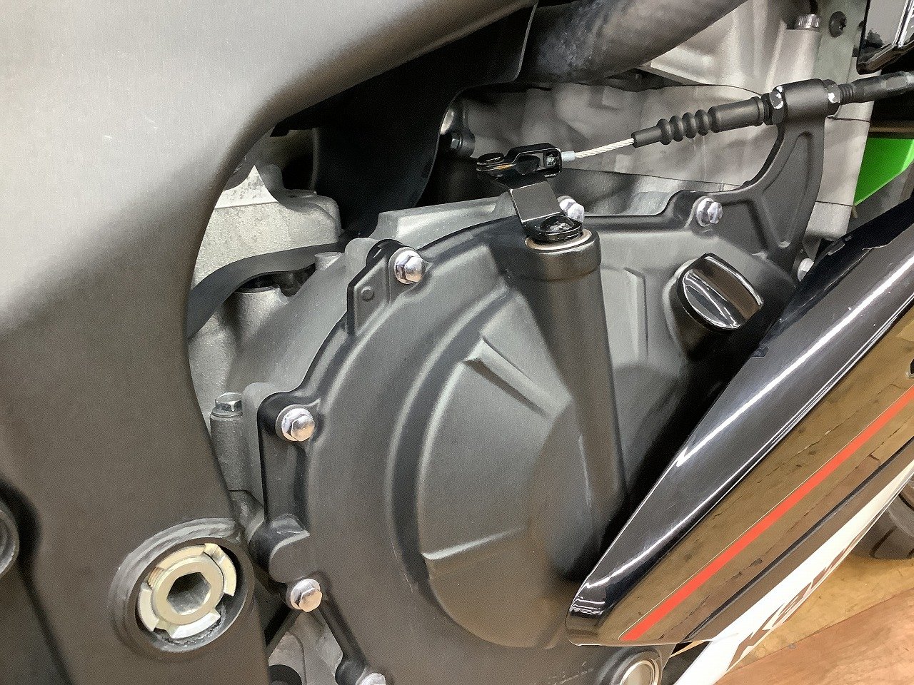 KAWASAKI ZX－25R SE アクラポヴィッチサイレンサー OVER