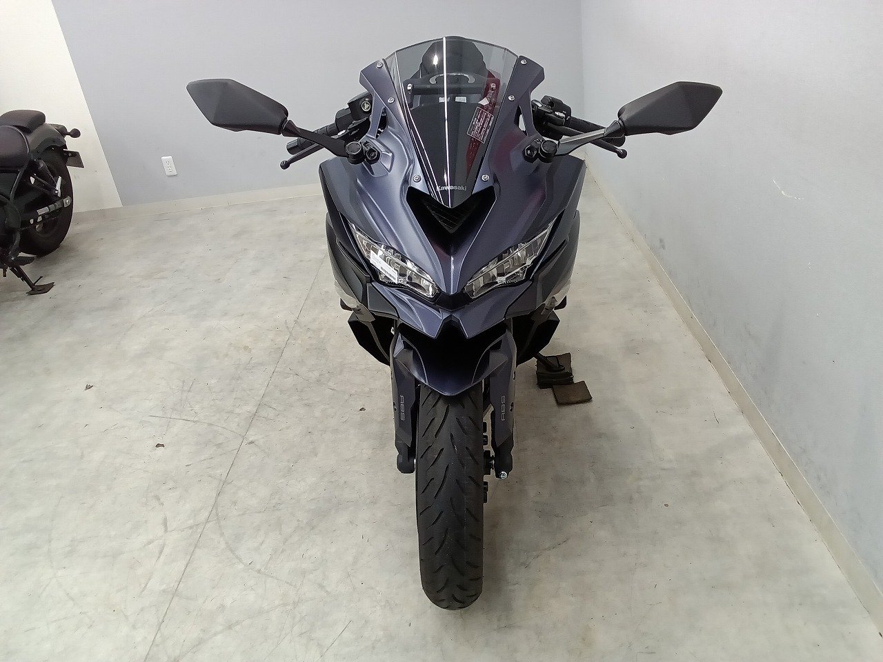 KAWASAKI Ninja ZX-25R SE 2025年モデル ノーマルマフラー マルチバー