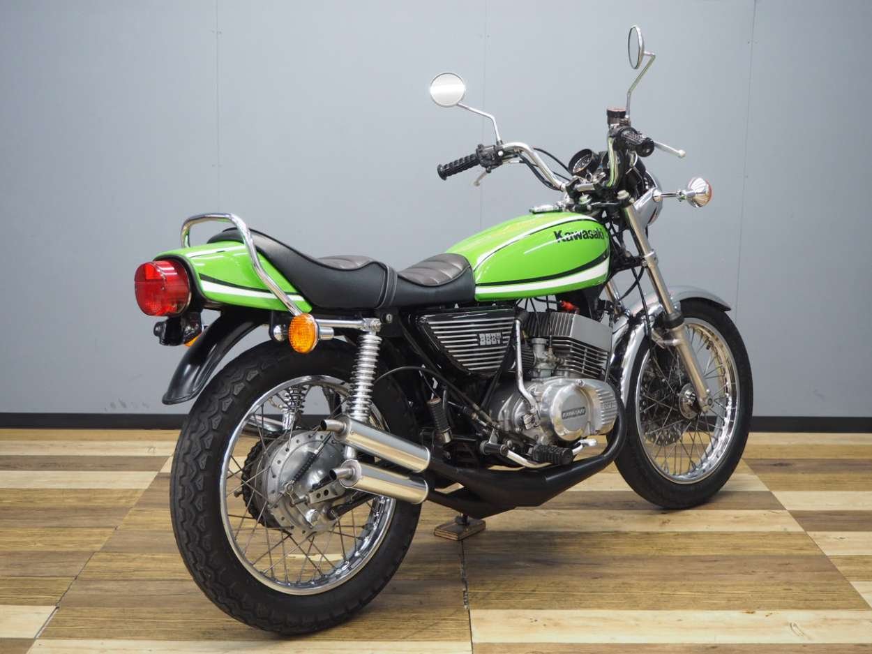 Kawasaki KH250 KH400 ライムグリーン外装セット KH250/400 最終ライムグリーン 図面付純正色塗料セット : バイク
